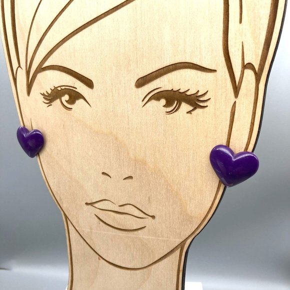 Vintage Purple Heart Earrings, Retro Lucite Studs - Picture 5 of 5